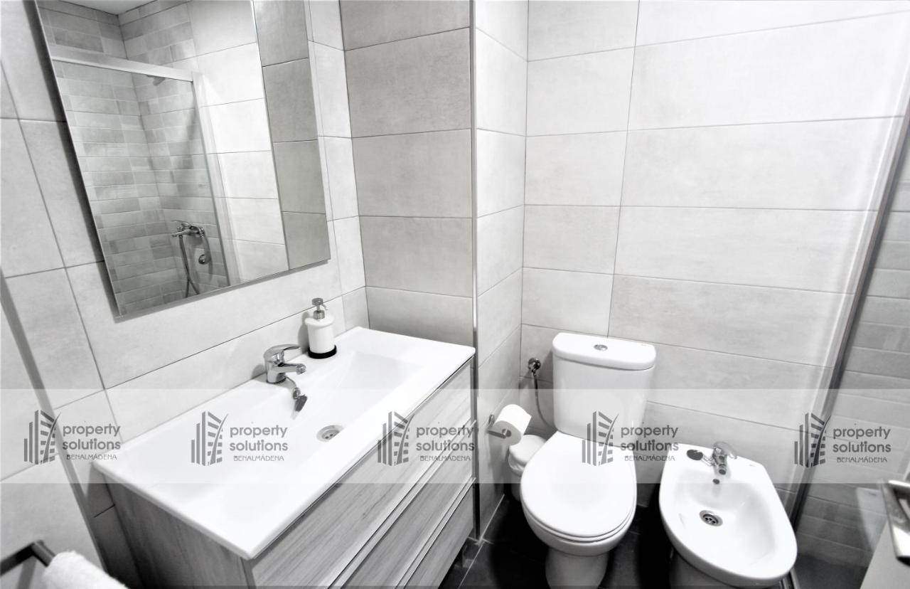 Apartamento Torremolinos - A 600M De La Playa De La Carihuela - Piscina - Parking Gratis - Excelente Conexion Wifi المظهر الخارجي الصورة