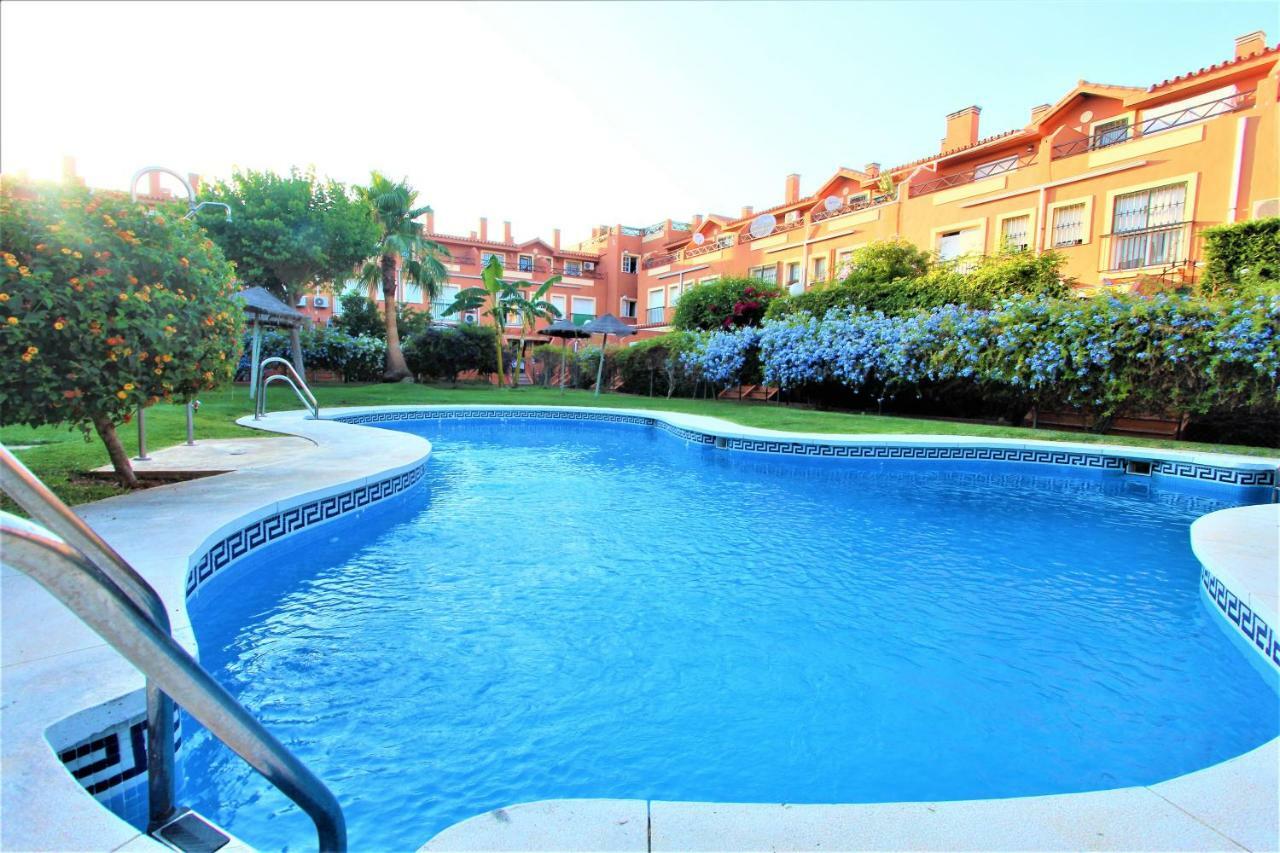 Apartamento Torremolinos - A 600M De La Playa De La Carihuela - Piscina - Parking Gratis - Excelente Conexion Wifi المظهر الخارجي الصورة